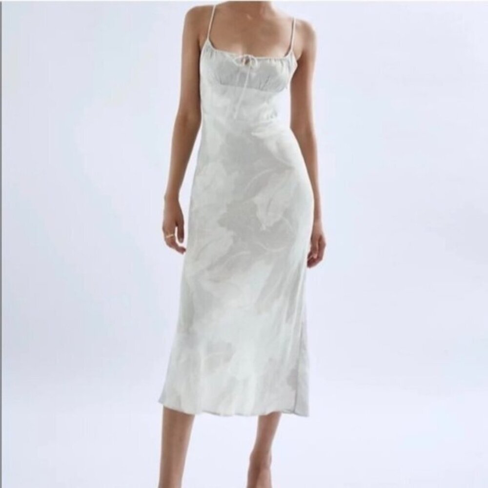 NEW WILFRED Bellow Dress Midi Long Silver Sage Grey Floral Birch 00 Aritzia
